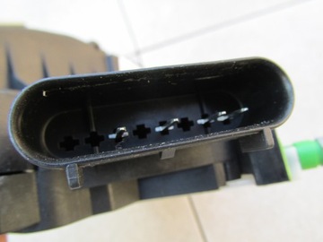 фото thumb №8, Замок дверь задняя 4 контакты cn15a264a26dc ecosport 2014