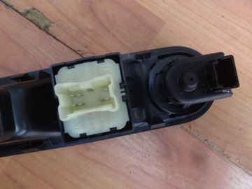 фото thumb №4, Renault twingo iii 15r перемикач вікон лівий перед