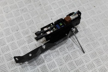 фото thumb №1, Коробка запобіжників корпус infiniti qx70 qx 70