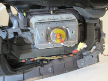 фото thumb №8, Консоль 3x подушка безопасности 2x ремни toyota iq