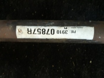 фото thumb №2, Привідний вал права dacia sandero tce dci 2017r 391007857r