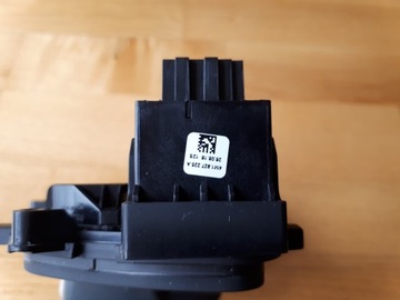 фото thumb №5, Ручка чохол перемикання передач audi a5 8w1713111c