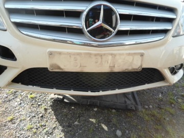 фото thumb №1, Mercedes w246 b клас решітка бампера середня