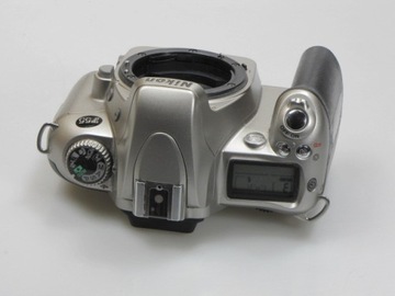 КАМЕРА Nikon F55 – КОРПУС