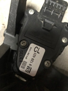 фото thumb №2, Opel corsa c педаль газа 9129423 cl