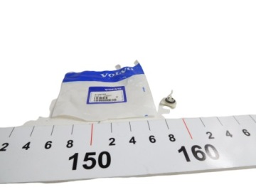 фото thumb №1, Кліпси обшивка двері volvo 900 v90 -98 9126295