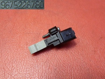 фото thumb №1, Датчик вала citroen 1.2 thp hn01 2014r 9675226780