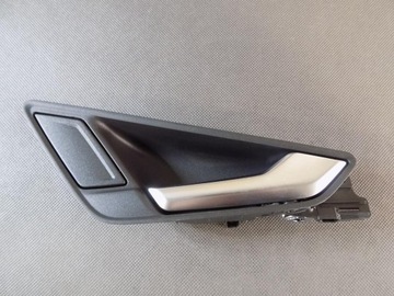 фото thumb №1, Audi tt 8s ручка внутренняя правая 8s0837114