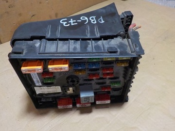 фото thumb №7, Коробка запобіжників vw passat b6