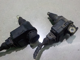 фото thumb №1, Opel sintra моторчик регулювання лампи правий