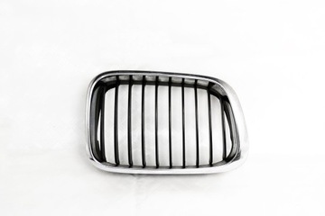 фото thumb №1, Bmw e46 coupe решітка радіатора решітка радіатора хром лівий 81950589 оригінал
