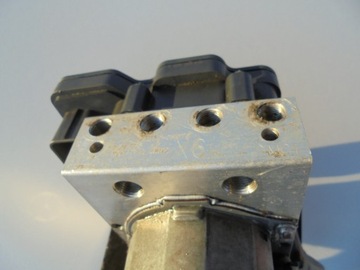 фото thumb №10, Toyota оригінальний номер 44540-0h070 насос abs