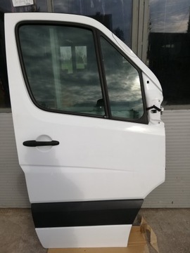 фото thumb №1, Дверь правые перед передние sprinter 906 max 14r