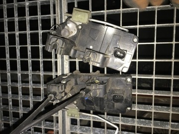 фото thumb №1, Opel vectra c замок дверь правый левый задняя