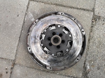 фото thumb №1, Колесо двомасовий зчеплення kpl audi tt 225km bam 8n