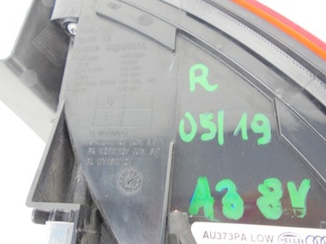 фото thumb №12, Audi оригинальный номер 8v4945070 лампа задняя p