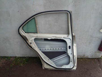 фото thumb №5, Mercedes 204 c klasa дверь левая стекло 2047320110