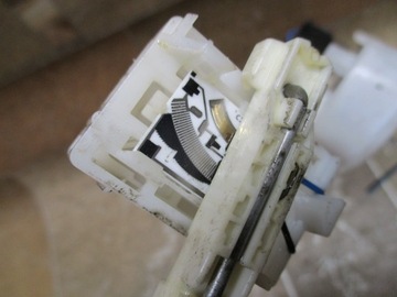 фото thumb №7, Датчик рівня пального audi a6 c5 4b0201317ab 2.7t 4b0201317a 2.5tdi