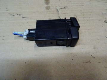 фото thumb №2, Daihatsu rocky перемикач двірники задня 92r