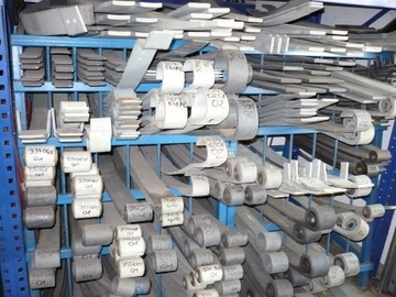 фото thumb №1, Щетки рессор mercedes разные виды