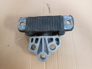 фото thumb №2, Подушка кронштейн двигуна jeep renegade 00519385500