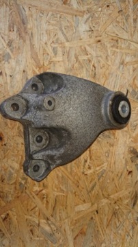 фото thumb №1, Кронштейн двигателя mercedes cla gla a klasa cdi