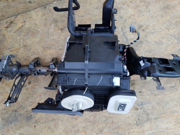 фото thumb №9, Renault megane iv отопитель каркас панели