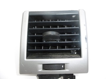 фото thumb №3, Решётка обдув средняя правая range rover sport