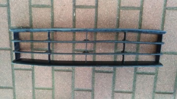 фото thumb №1, Решітка середня skoda octavia ii 1z0853677c