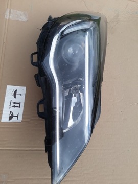 фото thumb №1, Лампа права opel astra k v