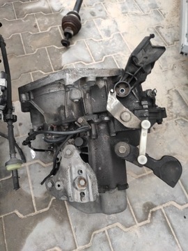 фото thumb №1, Citroen peugeot 1.4b коробка передач коробки передач 20cq87