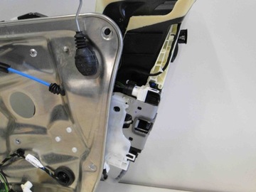 фото thumb №8, Mercedes e klasa w212 замок двері праве передні