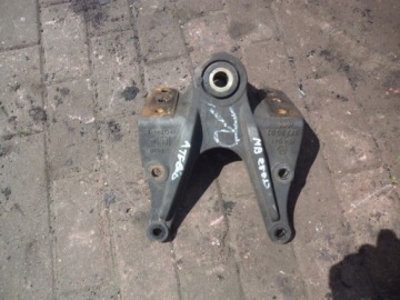 фото thumb №1, Кронштейн кронштейн рессора перед mercedes atego 2528