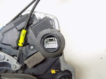 фото thumb №9, Замок правий перед - toyota avensis t27 lift 12-15