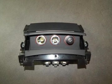 фото thumb №5, Audi a8 d4 4h пепельница прикуривателя 4h0864051b