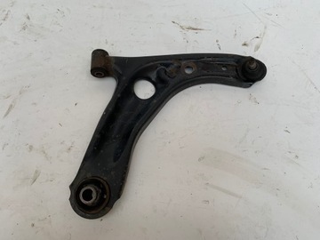 фото thumb №1, Aygo c1 107 рычаг правый
