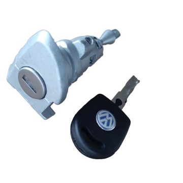 фото thumb №1, Левая вкладка замок do дверь vw passat b6 b7 cc