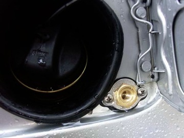 Переходник для редукции сжиженного нефтяного газа UNIVERSAL ACME DUTCH M14