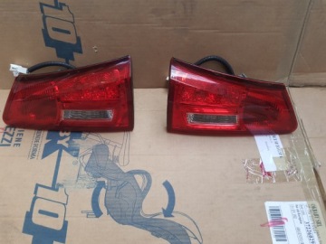 фото thumb №1, Лампа w кришка ліва права lexus is 250 06-13 komple