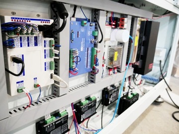 CO2 1006C W4 лазерная резка неметаллов Weni Solution