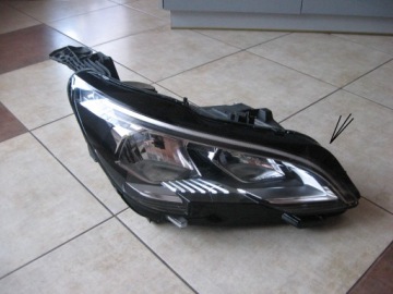 фото thumb №1, Правая обычная led - peugeot 3008 ii - 5008 ii 2017