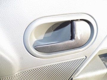 фото thumb №3, Ручка внутренняя правая перед ford fusion mk1 i