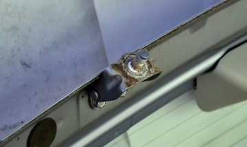 фото thumb №1, Kia picanto петля крышки правый задняя