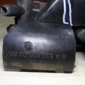 Радиатор воды пабтрубок  mercedes vito ii 639 2.2 cdi Доставка, фото thumb