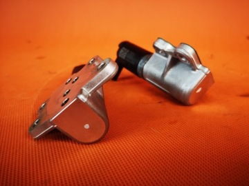 фото thumb №10, Volvo v40 17' клапан faz распределительного вала 31480441