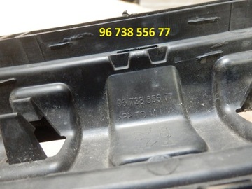 фото thumb №7, Peugeot 208 решітка середня бампер перед передній