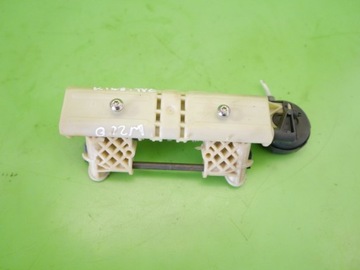 фото thumb №1, Механизм подголовник задняя левый mercedes w220 s400 98-