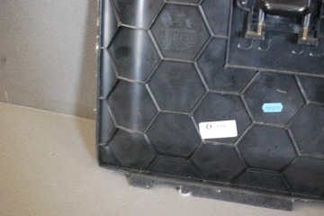 фото thumb №8, Обшивка багажника защита audi a8 d2 4d0863475a