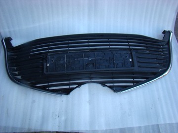 фото thumb №1, Toyota yaris 3 рестайлинг 14/17 решётка перед решётка радиатора решётка оригинал