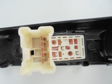 фото thumb №6, Note ii e12 переключатель окон правый задняя 829603vw0a